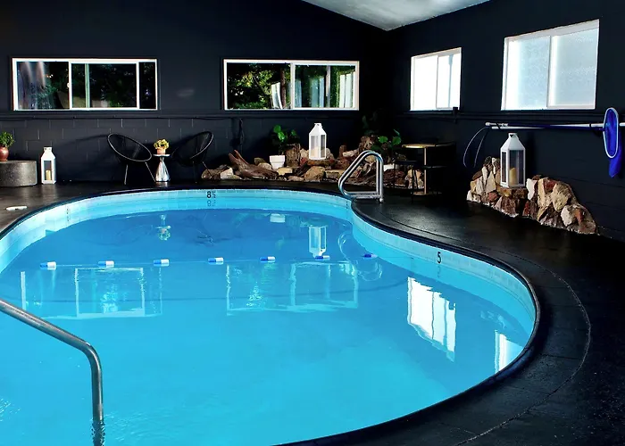Sierra Blue Hotel & Swim Club Big Bear Lake
