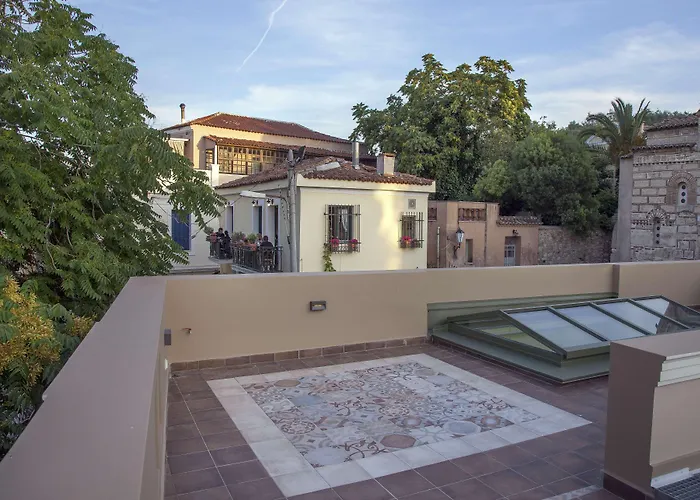 Tripodon Plaka In The Shade Of Acropolis By Ghh Villa Athens