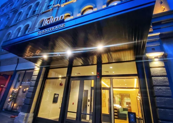 Kinn Guesthouse Downtown Milwaukee