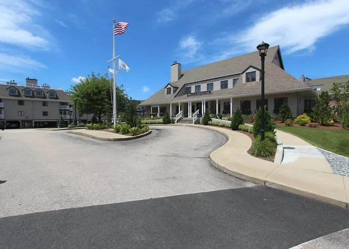 Wellington Resort Newport