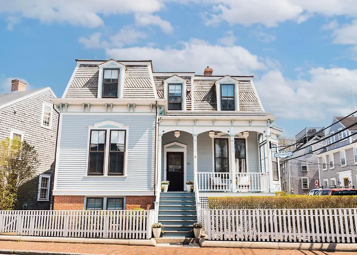 The Centerboard Nantucket Hotel
