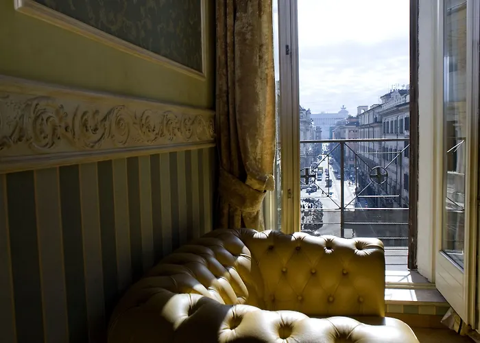 Upper View Suite Rome