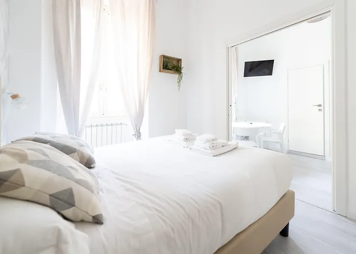 White Gioberti Guesthouse Rome
