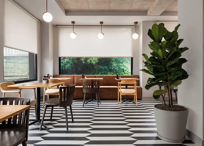 Holiday Inn Express Porto - Boavista By Ihg