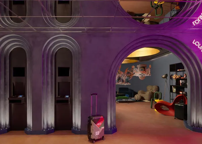Moxy London Piccadilly Circus Hotel