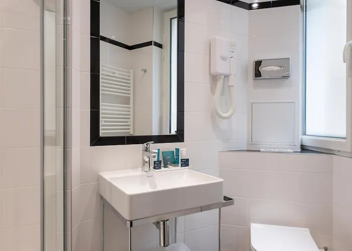 Hotel Albe Saint Michel Paris