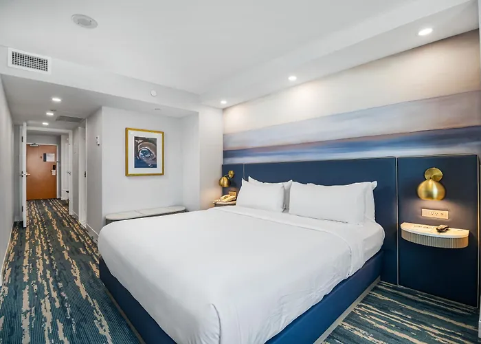 Tower Hotel At Fallsview Niagara Falls