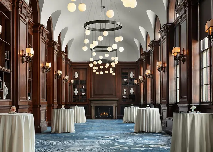 Courtyard By Marriott Philadelphia Downtown Hotel