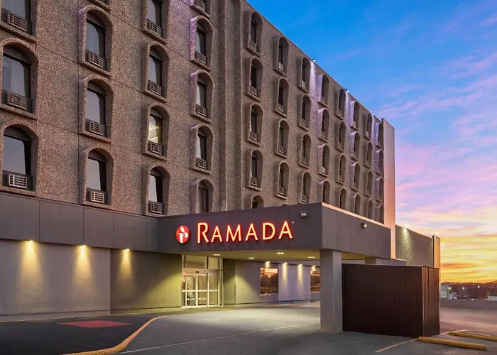 Ramada By Wyndham Saskatoon Hotel