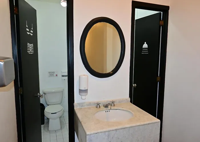 Hostel Mundo Joven Catedral Mexico City