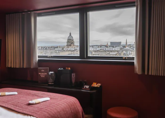 Code - The Court, Edinburgh Hostel