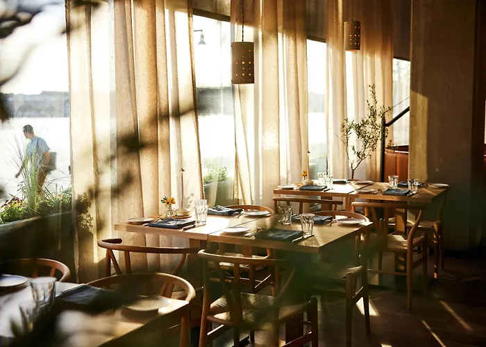 Canopy By Hilton Baltimore Harbor Point - Newly Built