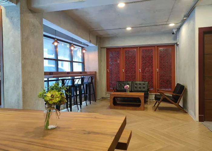 N5 Ratchawong Hostel Bangkok