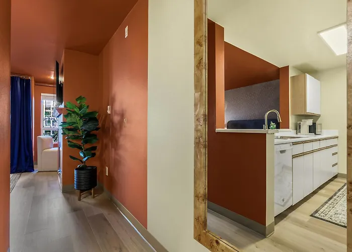 Quest Travels Hotel Seattle