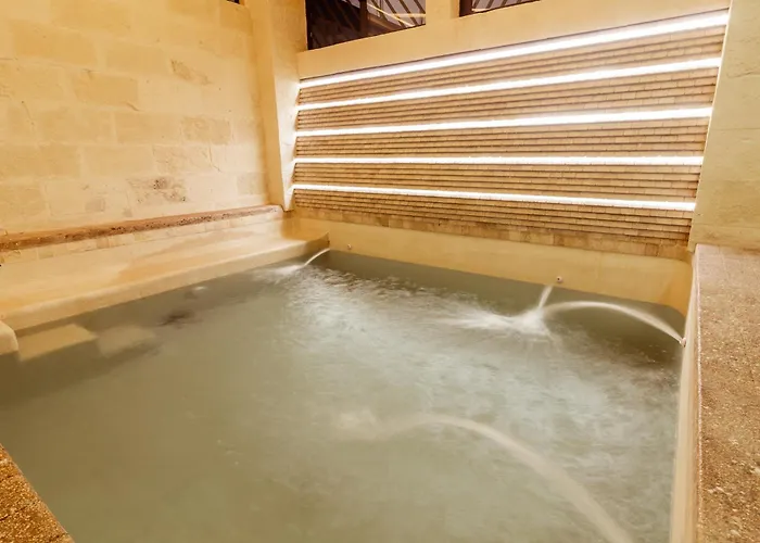Xoza Hotel Urban Escape Cancun
