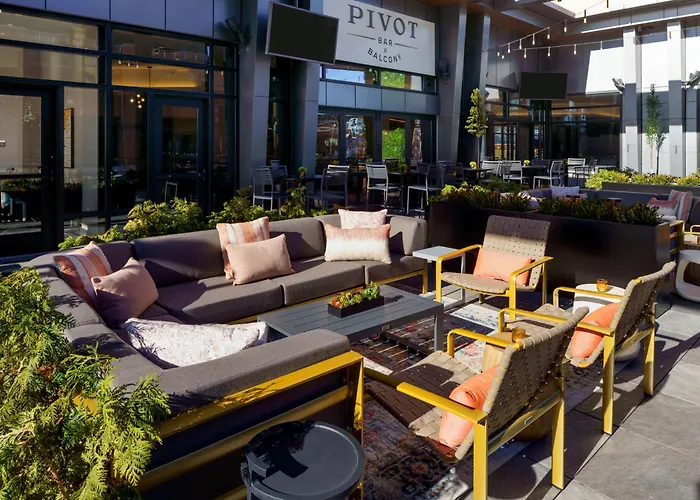 Hyatt House Indianapolis Downtown Hotel