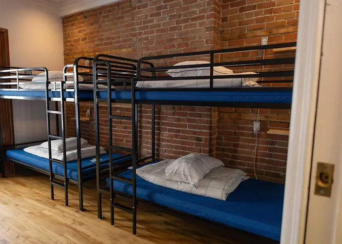 Auberge Le Treehouse Montreal