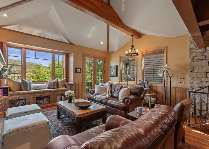 Abode At The Outlaw Villa Park City