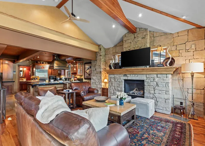 Abode At The Outlaw Villa Park City