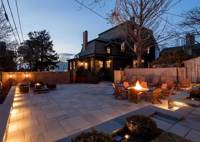 The Royce Newport Luxury Historic Retreat Villa