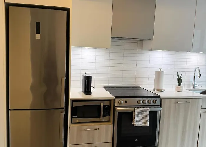 Luxury Condo Downtown Toronto