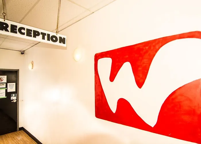 Wicked Hostels - Calgary