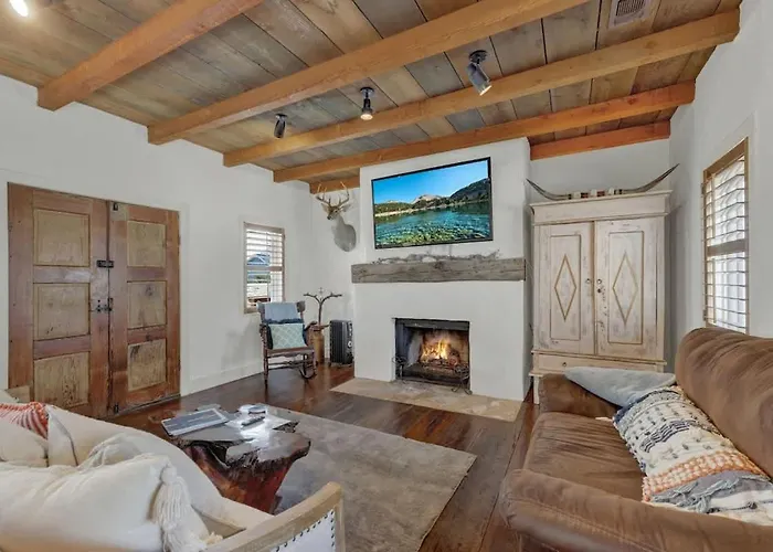 Texas Two Step Guesthouse Fredericksburg