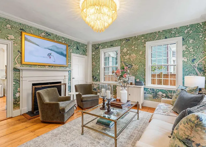 The Royce On Spring - High-End Family Getaway In Newport Villa