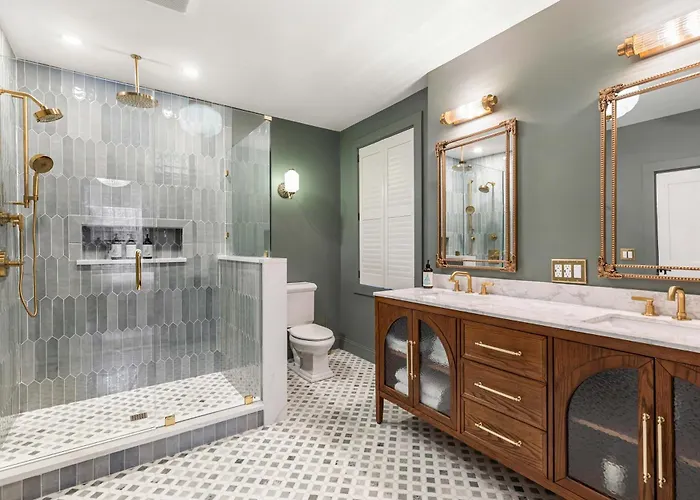 The Royce On Spring - High-End Family Getaway In Newport Villa