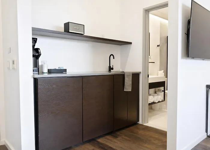 Sosuite At The Queen - Queen Village Philadelphia