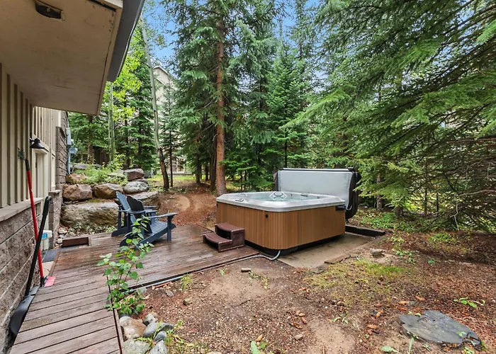 Luxurious Peak 8 Lodge 4Bdr Near Slopes With Private Hot Tub Breckenridge