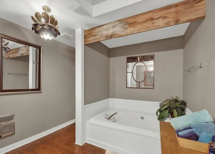 Texas Two Step Guesthouse Fredericksburg