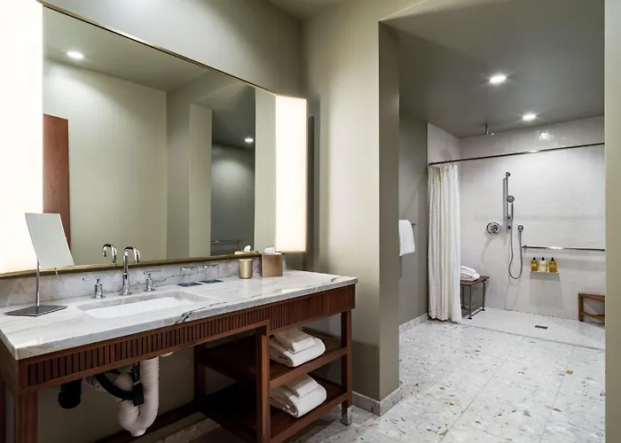 Thompson Palm Springs, By Hyatt Hotel