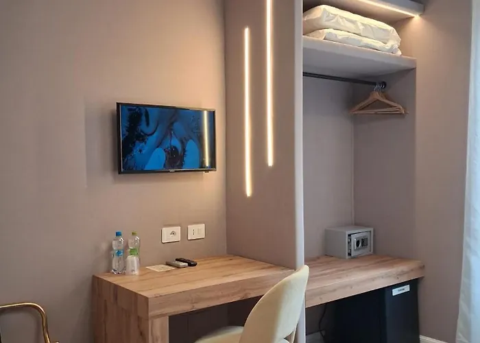 Hotel Fiori Rome
