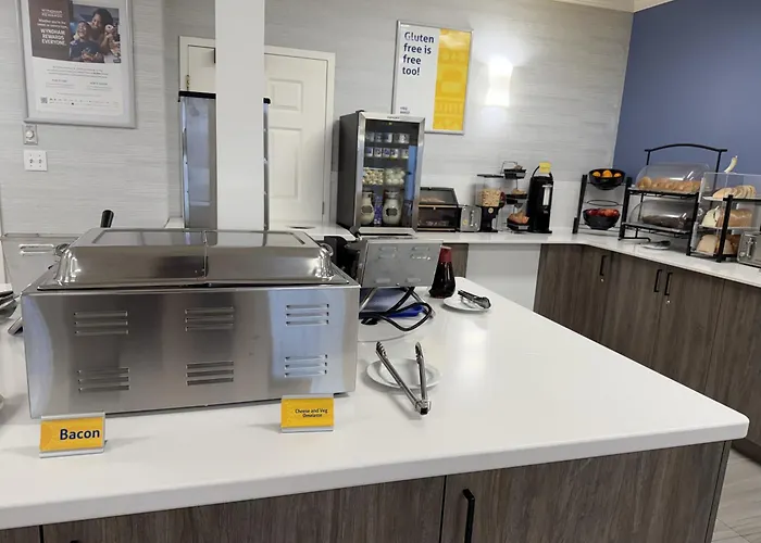 Days Inn By Wyndham Saskatoon