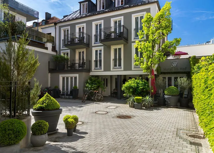 Hotel Im Hof Munich