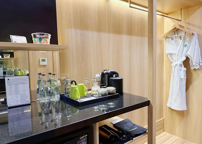 Zazz Urban Ho Chi Minh Hotel