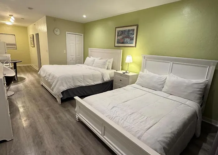 Stardust Hotel Miami Beach