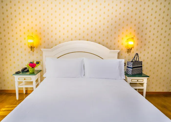 Hotel La Lumiere Di Piazza Di Spagna Rome
