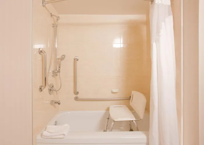 Holiday Inn Vancouver-Centre Broadway By Ihg