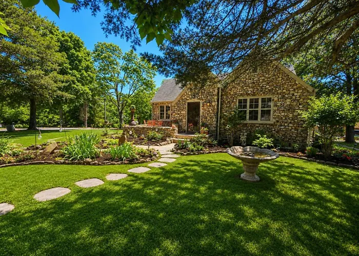 Rock Cottage Gardens B&B Eureka Springs