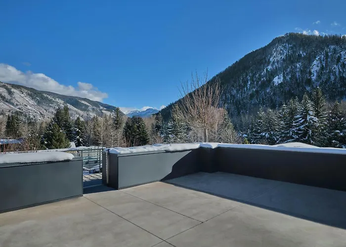 W Aspen Hotel