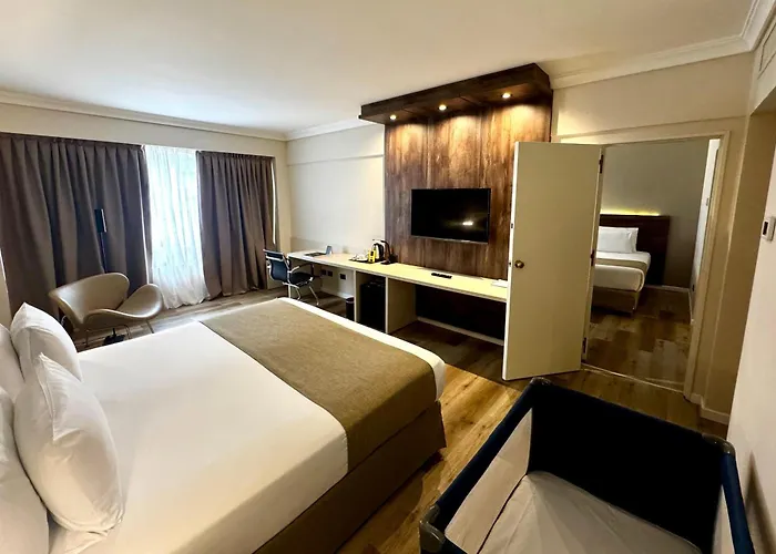 Dazzler By Wyndham Buenos Aires San Martin Hotel