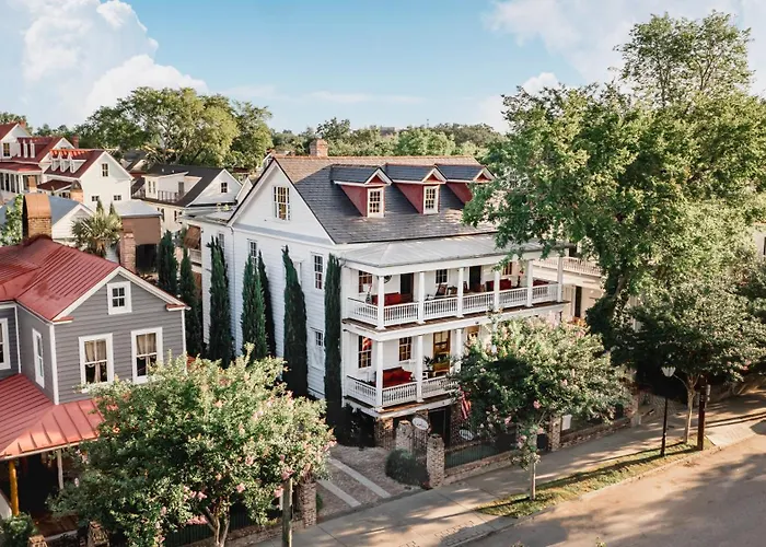 The Charlestonian Aparthotel