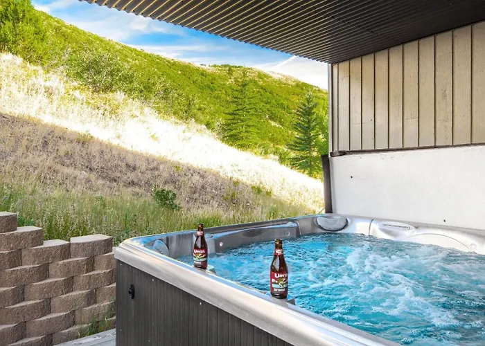 Sleeps 16 Modern Mountain Escape W Hot Tub Mason By Avantstay Park City