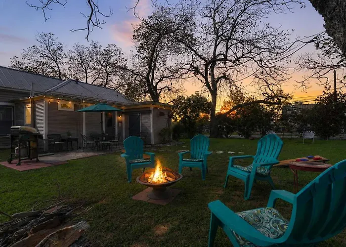 Austin Haus Villa Fredericksburg