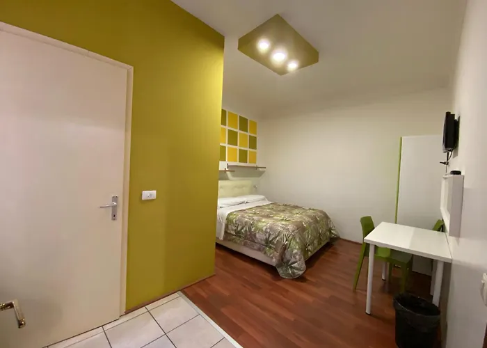Leonardo Tourist House Hotel Florence
