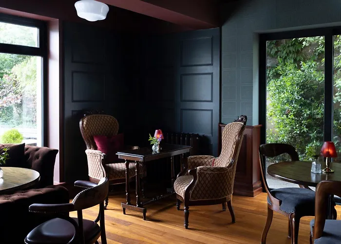 Earls Court House Hotel Killarney