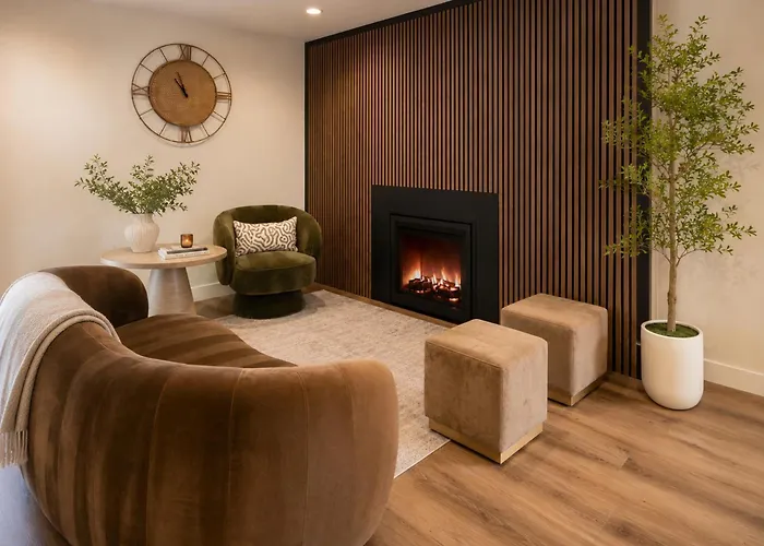 Wayside Inn Carmel-by-the-Sea