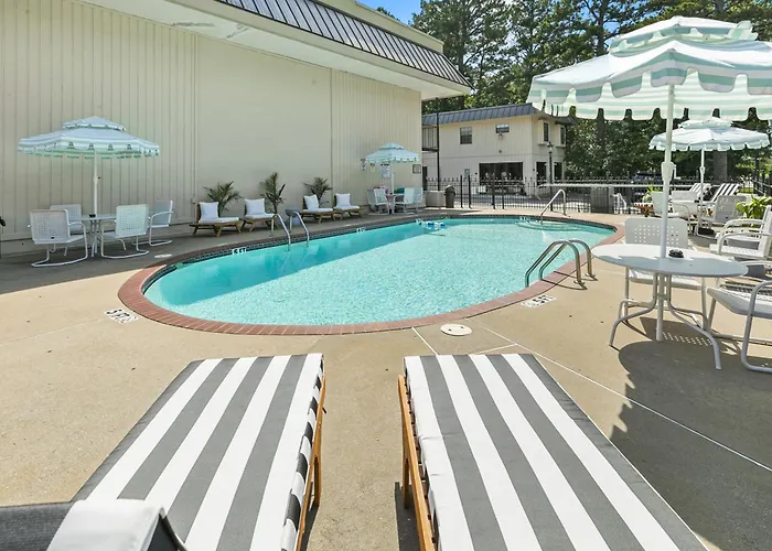Candlewick Inn And Suites Eureka Springs
